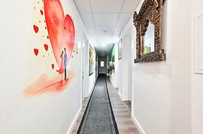 City London Hotel