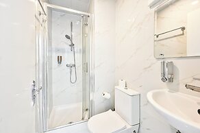 City London Hotel