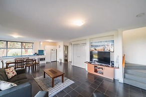 Cosy Corner Seaview Apartments