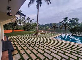 Fragrant Nature Backwater Resort & Ayurveda Spa
