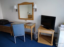 Aloha Hotel