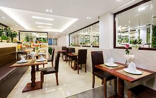 Splendid Holiday Hotel