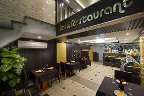 Splendid Holiday Hotel