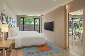 Le Méridien Phuket Mai Khao Beach Resort