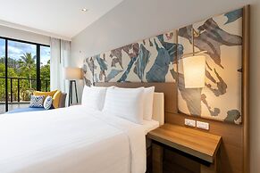 Le Méridien Phuket Mai Khao Beach Resort