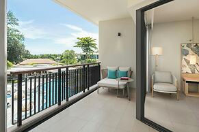 Le Méridien Phuket Mai Khao Beach Resort