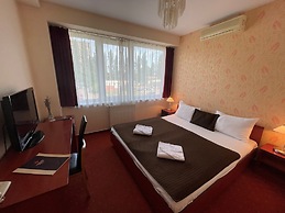 Canada Hotel