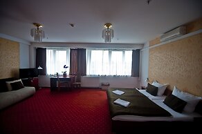Canada Hotel