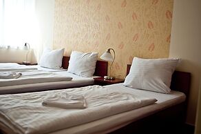 Canada Hotel