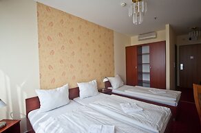Canada Hotel