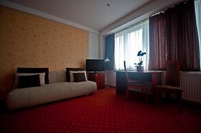 Canada Hotel