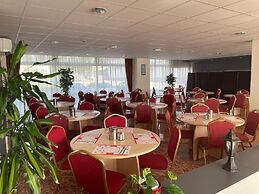 Canada Hotel