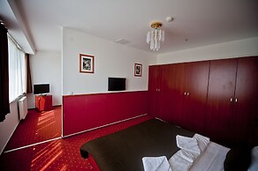 Canada Hotel