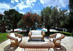 Ledra Samos Hotel