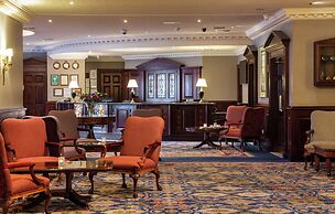 Seven Oaks Hotel