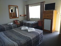 Bucketts Way Motel
