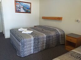 Bucketts Way Motel