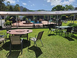 Bucketts Way Motel