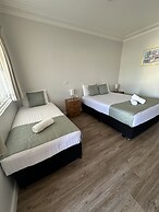 Bucketts Way Motel