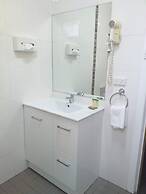 Bucketts Way Motel