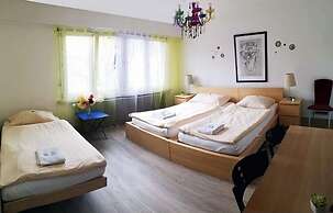 Hotel & Backpackers Zak