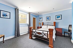 Dovedale Hotel