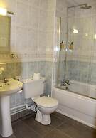Oliver Cromwell Hotel