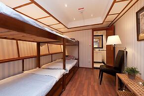 Hotel M/S Monika