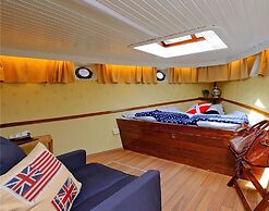 Hotel M/S Monika