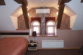 Domino Hotel