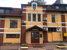 Domino Hotel