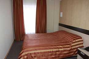 Domino Hotel