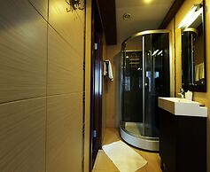 Domino Hotel
