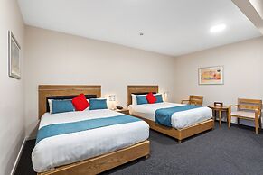 Ramada by Wyndham Hamilton City Center