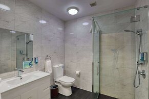 Ramada by Wyndham Hamilton City Center