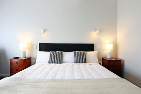 289 Midway Motel