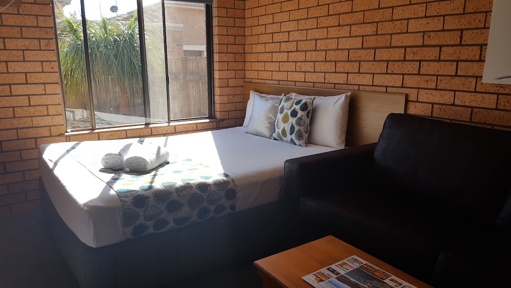 Royal Palms Motor Inn