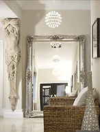 Windfalls Boutique Hotel
