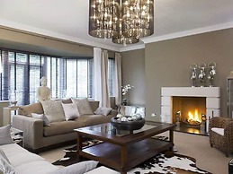 Windfalls Boutique Hotel
