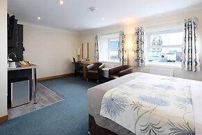 Woodland Bay Hotel