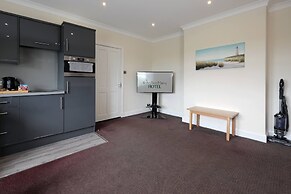 Woodland Bay Hotel