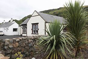 Woodland Bay Hotel