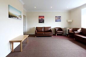 Woodland Bay Hotel