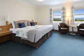 Woodland Bay Hotel