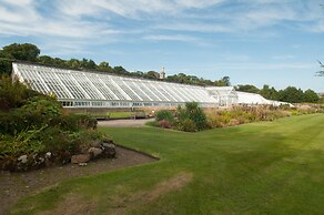 Woodland Bay Hotel