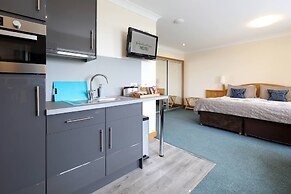 Woodland Bay Hotel