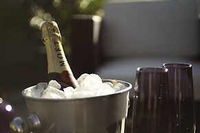 Westport Serviced Apartments