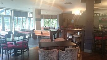The Menai Hotel and Bar