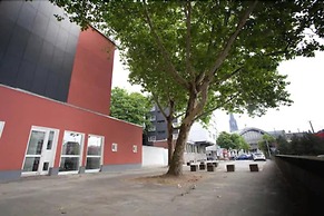 Pathpoint Cologne Backpacker Hostel