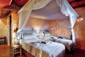 Kubu Safari Lodge
